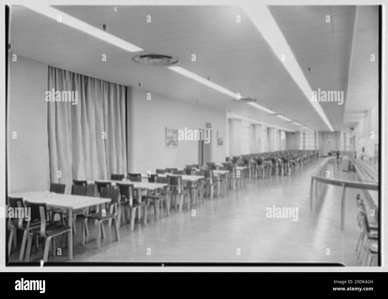 William R. Warner Co., 18th St. E 6th Ave., New York City. Caffetteria II. Collezione Gottscho-Schleisner Foto Stock