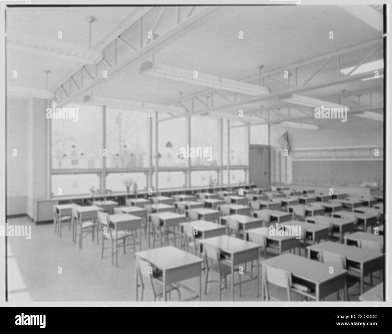 Scuola parrocchiale, Central Islip, Long Island. Interno. Collezione Gottscho-Schleisner Foto Stock
