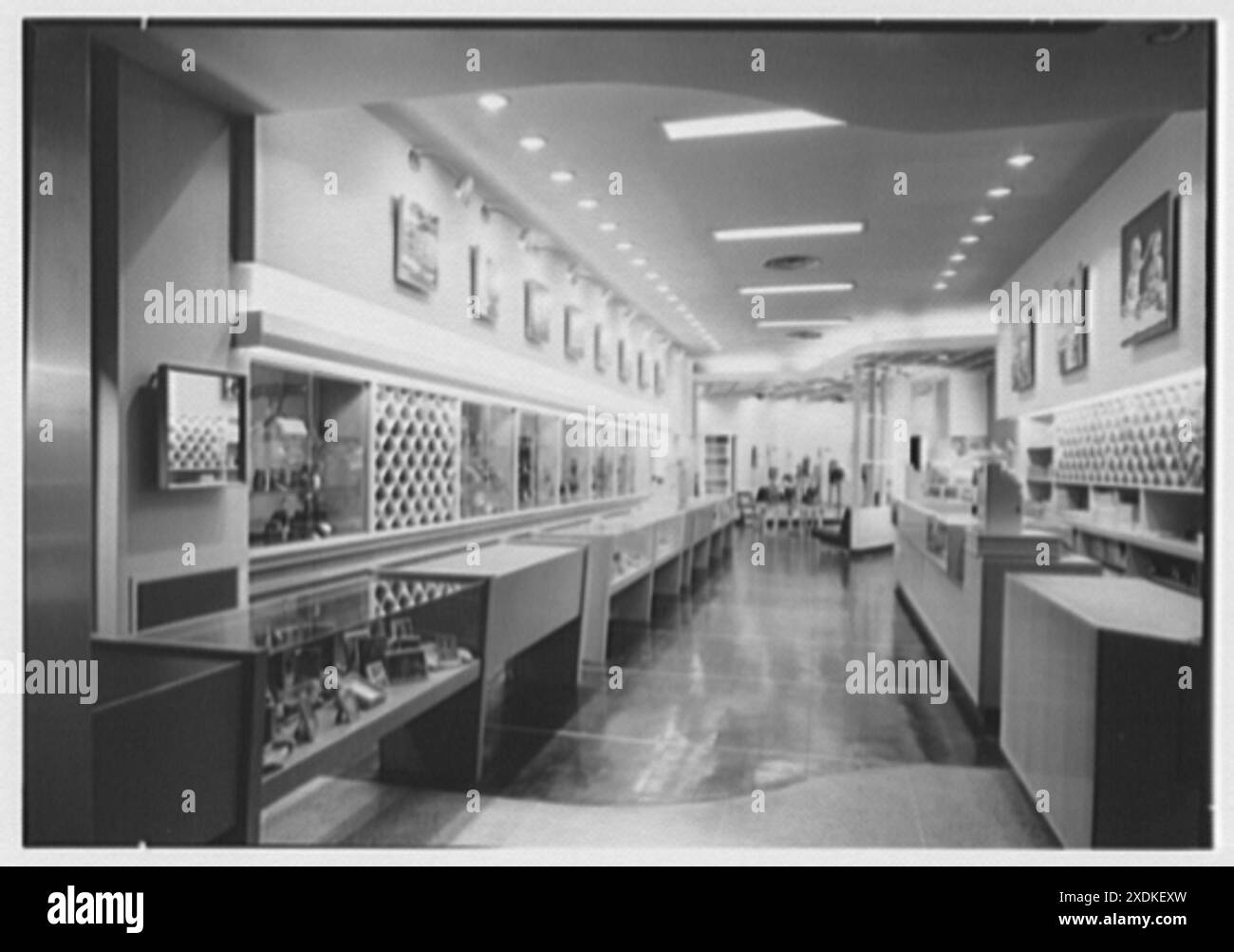 Kodaks Photo Art Co., azienda al 33 di W. State St., Trenton, New Jersey. Vista generale dalla porta d'ingresso. Collezione Gottscho-Schleisner Foto Stock