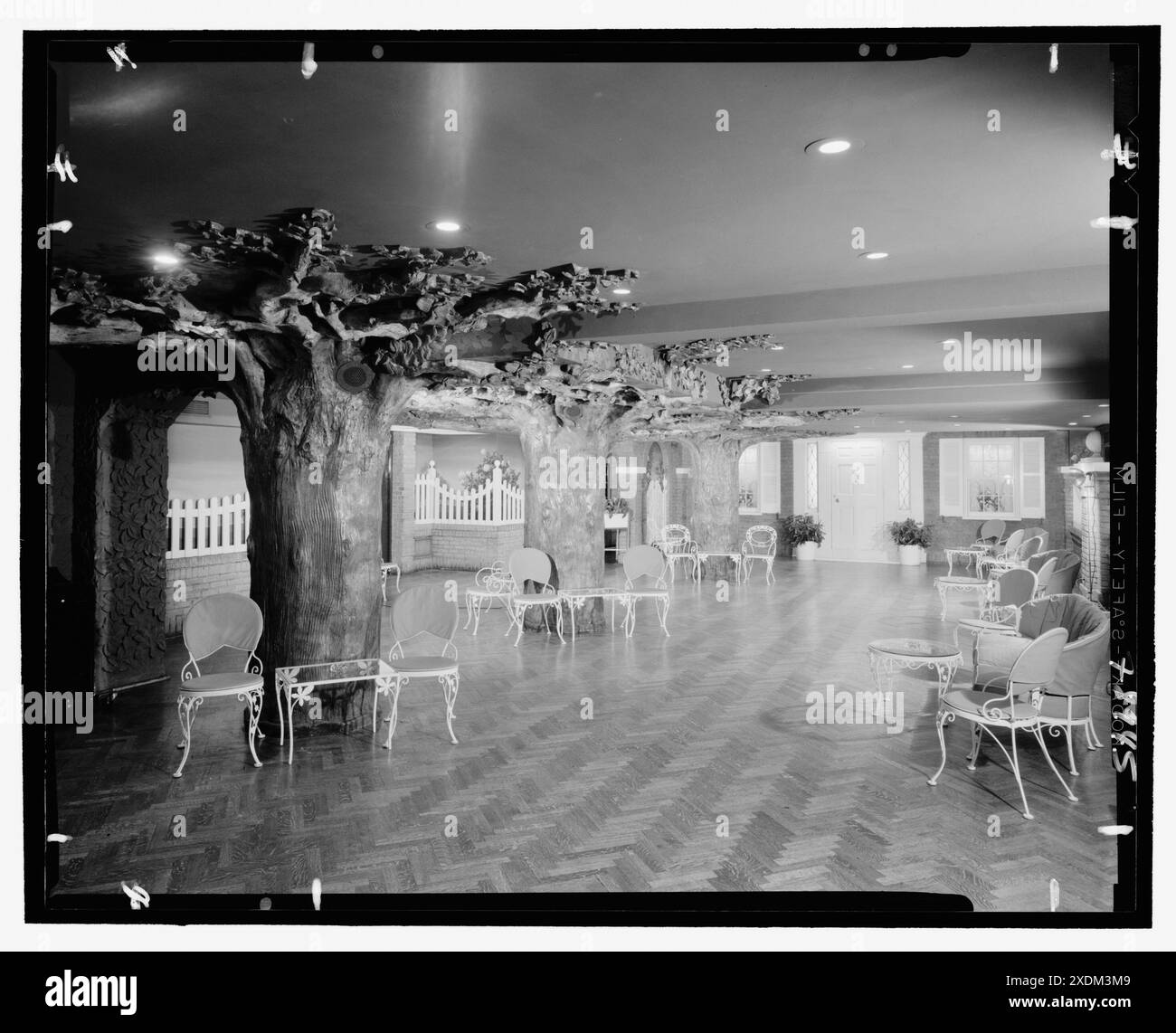 Essex House, Colonnades. Garden Room II. Collezione Gottscho-Schleisner Foto Stock