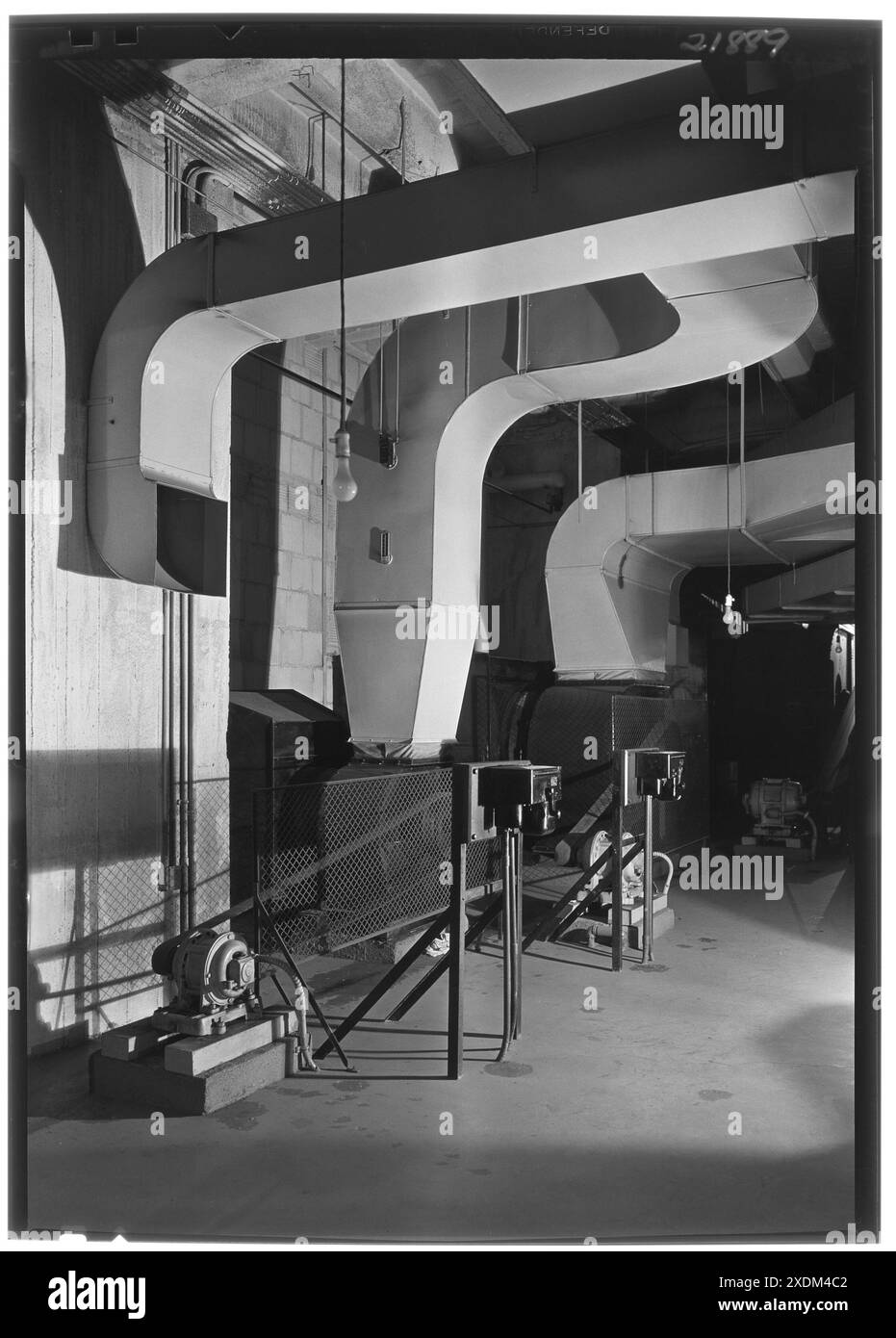 Campidoglio del Nebraska, Lincoln, Nebraska. Sala ventilatori di alimentazione. Collezione Gottscho-Schleisner Foto Stock