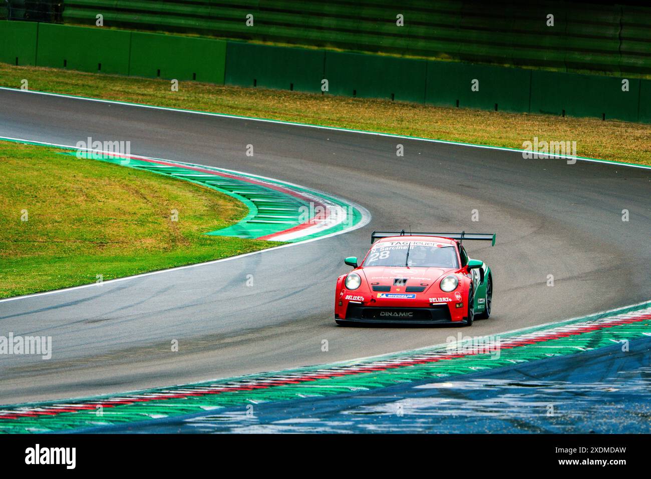 Imola, Italia. 23 giugno 2024. Il pilota del team Dinamic Motorsport Sarcinelli Nicola gareggia durante la gara della Porsche Sprint Challenge Suisse GT3 Cup all'Enzo e Dino Ferrari International Racetrack. (Foto di Luca Martini/SOPA Images/Sipa USA) credito: SIPA USA/Alamy Live News Foto Stock