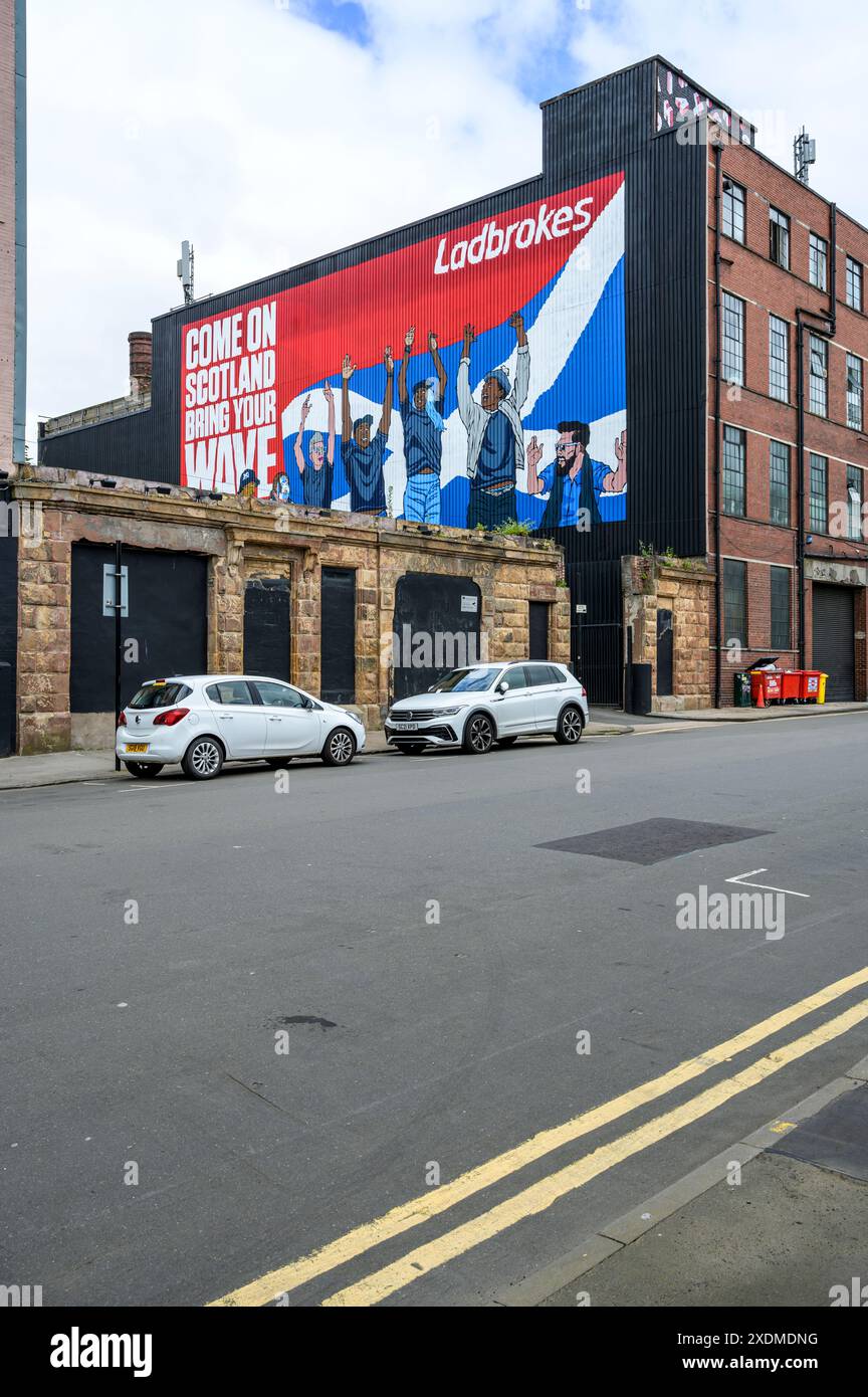 Ladbrokes Euros 2024 murale, Washington Street, Glasgow, Scozia, Regno Unito, Europa Foto Stock