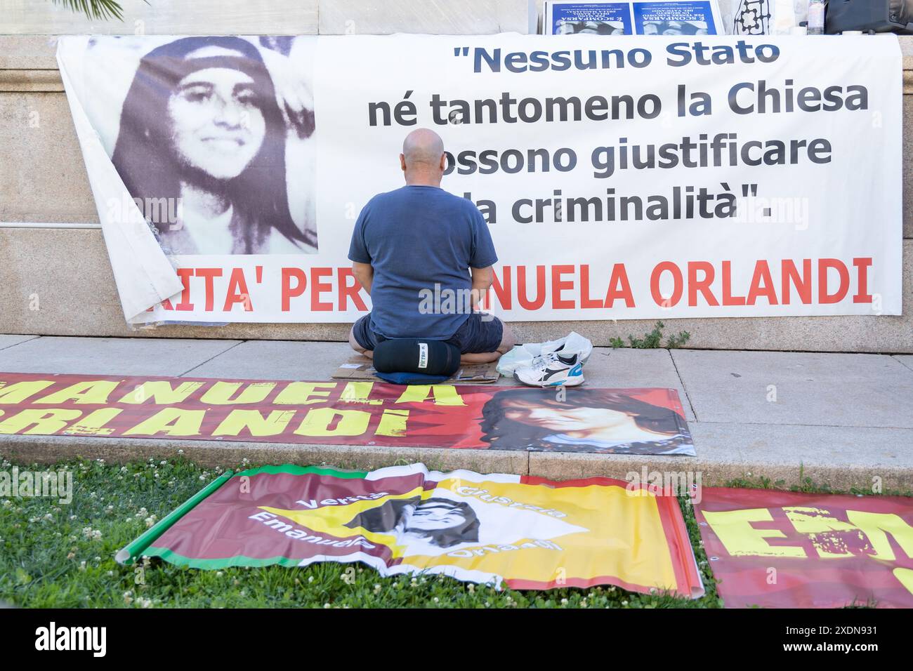 Roma, Italia. 22 giugno 2024. Sit-in in Piazza Cavour a Roma organizzato da Pietro Orlandi per chiedere verità e giustizia a sua sorella Emanuela Orlandi (Credit Image: © Matteo Nardone/Pacific Press via ZUMA Press Wire) SOLO USO EDITORIALE! Non per USO commerciale! Foto Stock