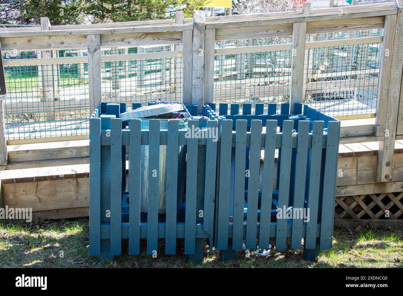 Area di raccolta rifiuti presso l'Hopewell Rocks Provincial Park a Hopewell Cape, New Brunswick, Canada Foto Stock