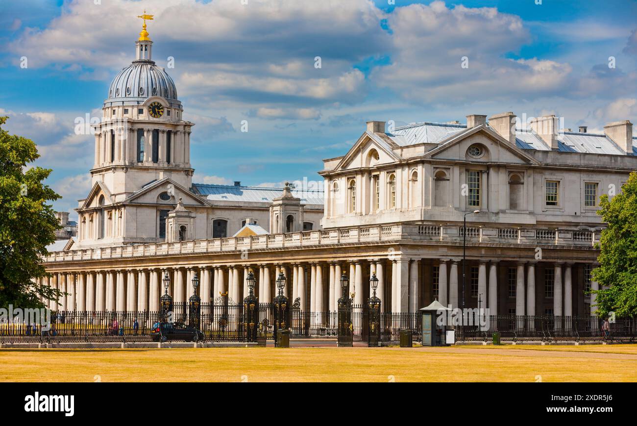 Londra, Regno Unito - 3 luglio 2010 : Cappella di San Pietro e San Paolo a Greenwich. Cupola della chiesa popolare, parte dell'Old Royal Naval College. Foto Stock