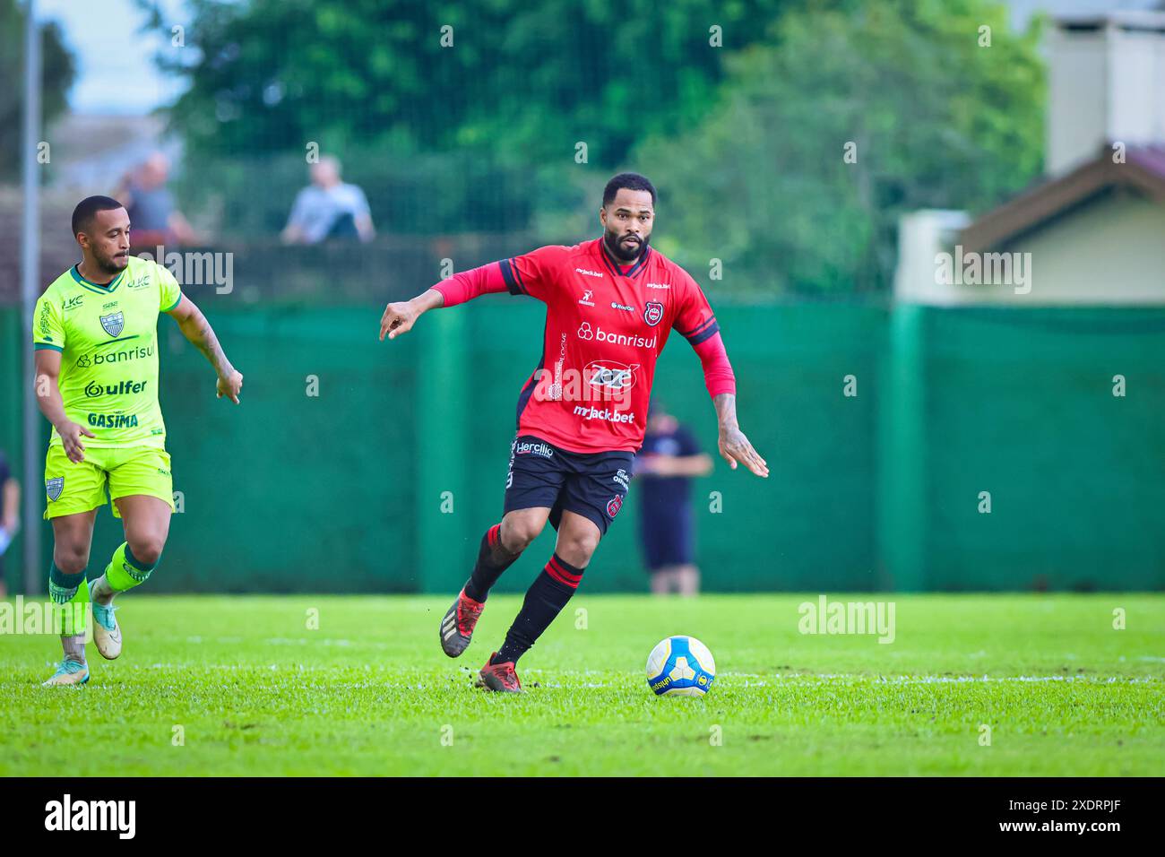 Santa Cruz do sul, Brasile. 24 giugno 2024. RS - SANTA CRUZ DO SUL - 06/23/2024 - BRASILEIRO D 2024, AVENIDA x BRASIL DE PELOTAS - MAURICIO MORAES giocatore del Brasile de Pelotas durante una partita contro l'Avenida allo stadio Eucaliptos per il campionato brasiliano D 2024. Foto: Vinicius Molz Schubert/ AGIF (foto di Vinicius Molz Schubert/AGIF/Sipa USA) credito: SIPA USA/Alamy Live News Foto Stock