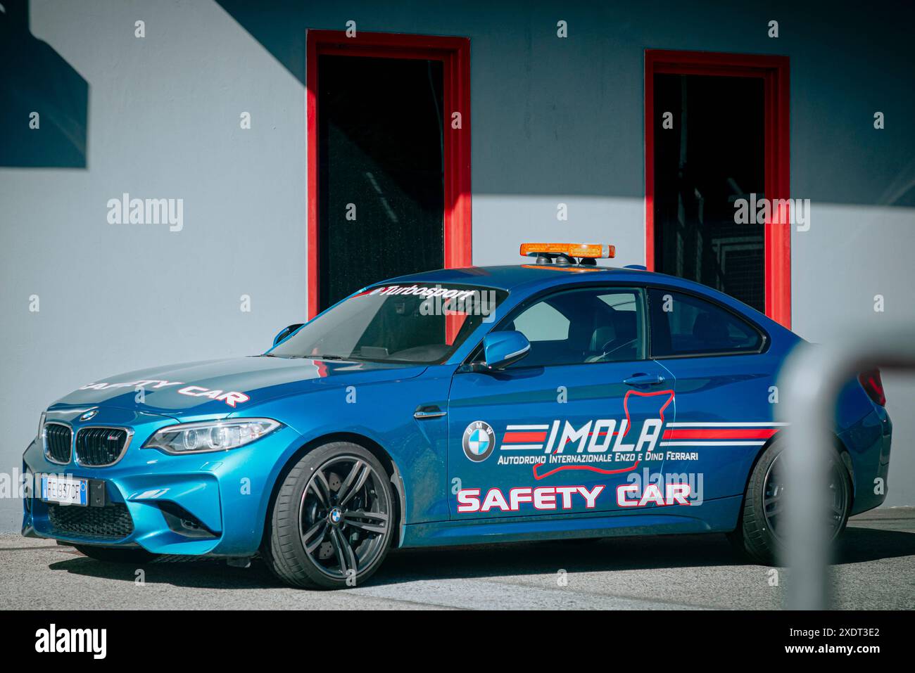 Imola, Italia - 2018 aprile 2: Safety Car per il Gran Premio di Formula 1 sul circuito di Imola Foto Stock