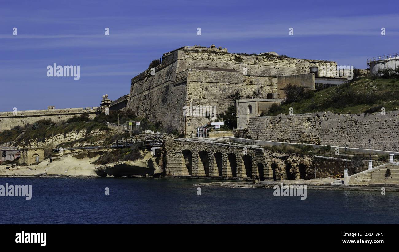 Baia di Rinella al Grand Harbour Foto Stock