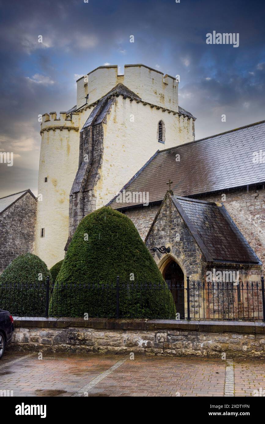 Chiesa parrocchiale della Santa Croce, Cowbridge, vale of Glamorgan, Galles, Regno Unito Foto Stock