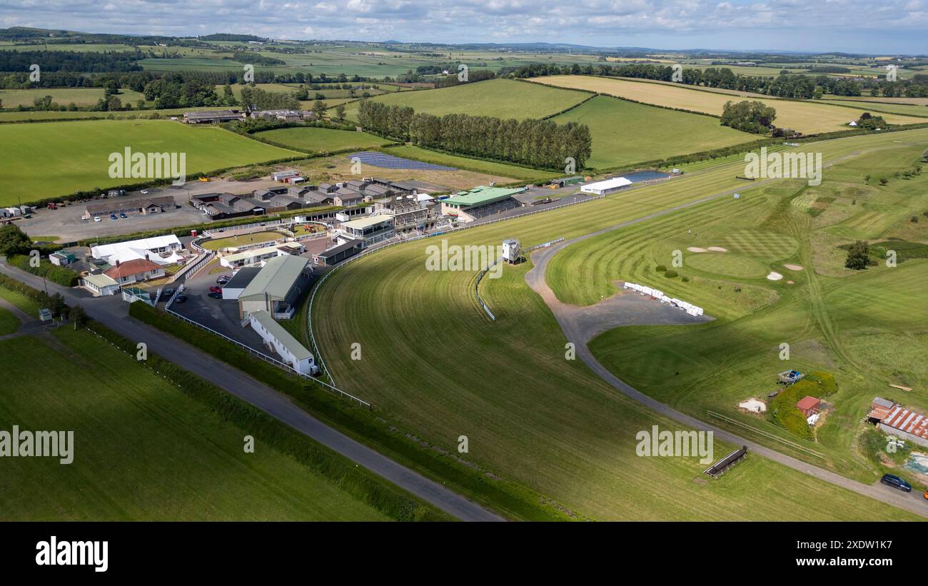 Vista aerea del campo di Kelso e del campo da golf Kelso, Kelso, Scottish Borders, Regno Unito Foto Stock