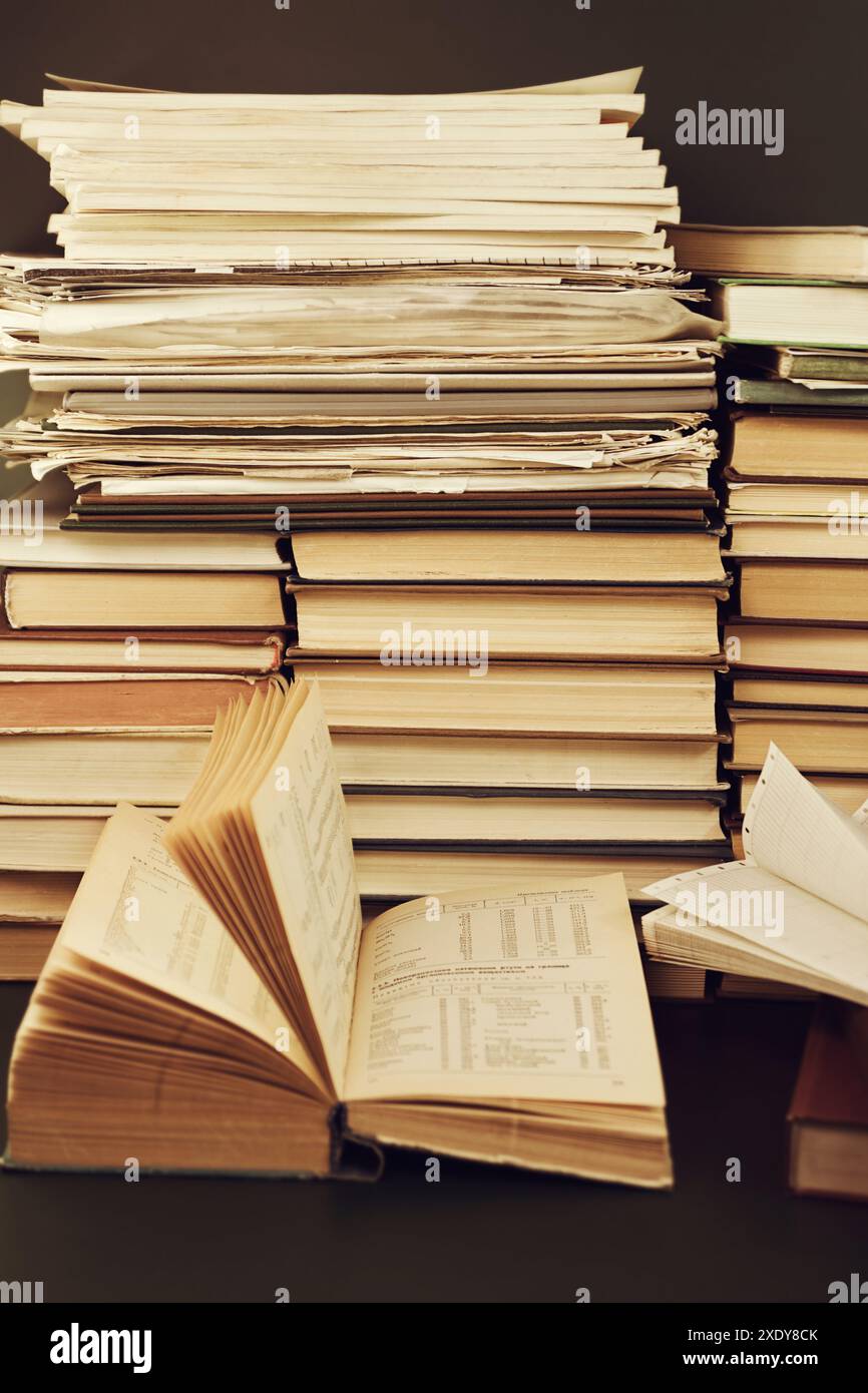 Pubblicazioni scientifiche e libri Foto Stock