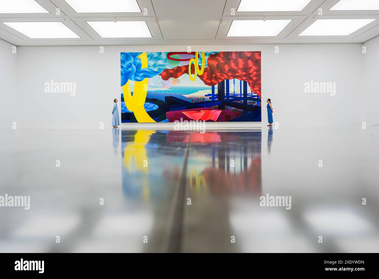 Londra, Regno Unito. 25 giugno 2024. Eagle Rock IV, 2004 - al Held: About Space, un'importante indagine sul lavoro pionieristico del pittore astratto tardo americano a White Cube Bermondsey. La mostra include opere chiave esposte pubblicamente per la prima volta, tra cui dipinti colossali di oltre 4 m x 9 m, e segna la prima presentazione europea di opere risalenti alla fine della carriera dell'artista. Crediti: Guy Bell/Alamy Live News Foto Stock