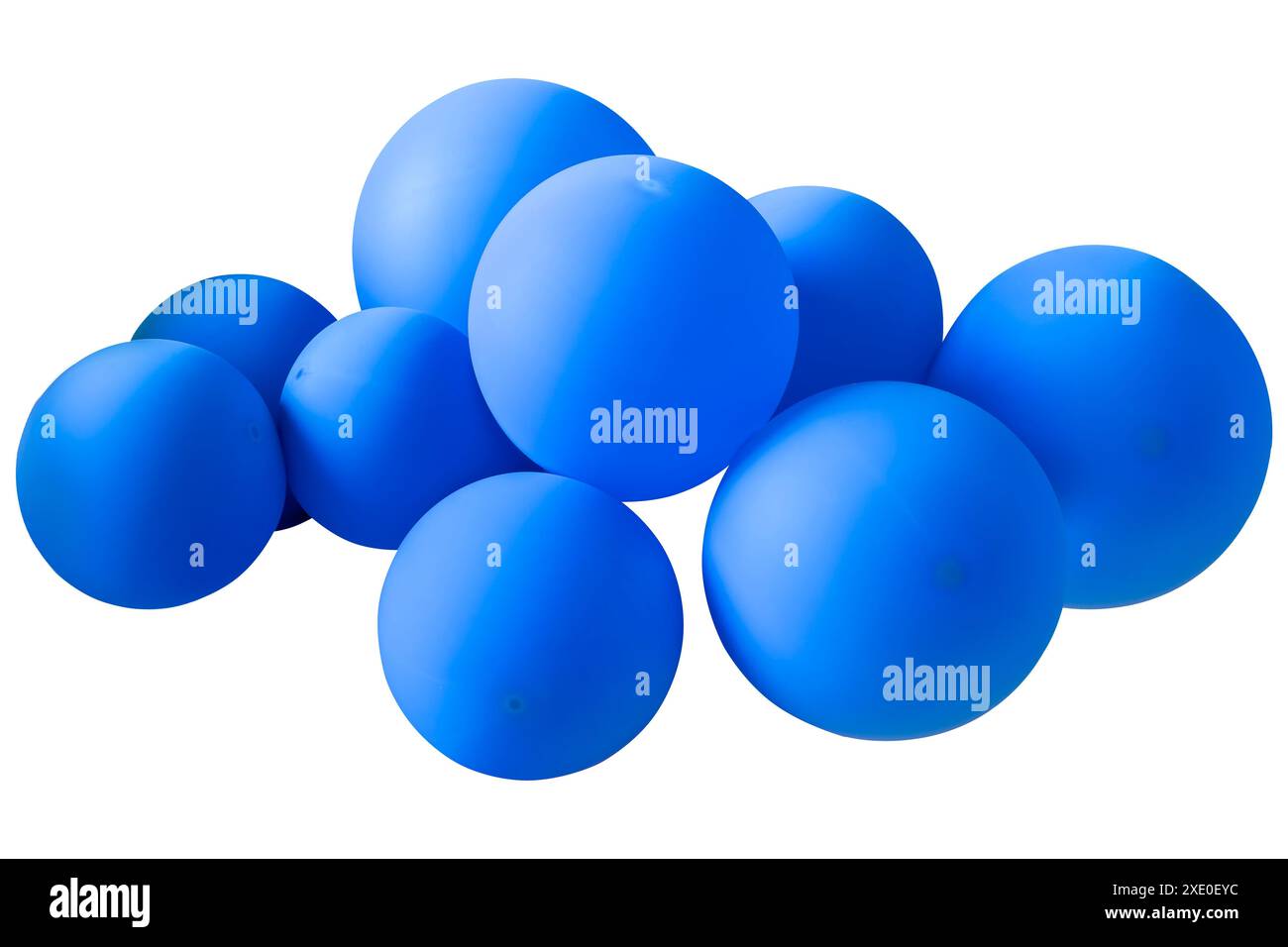 Una pila di bollature blu su sfondo bianco. I palloncini sono tutte diverse sfumature di blu, e sono disposti in modo casuale. Foto Stock