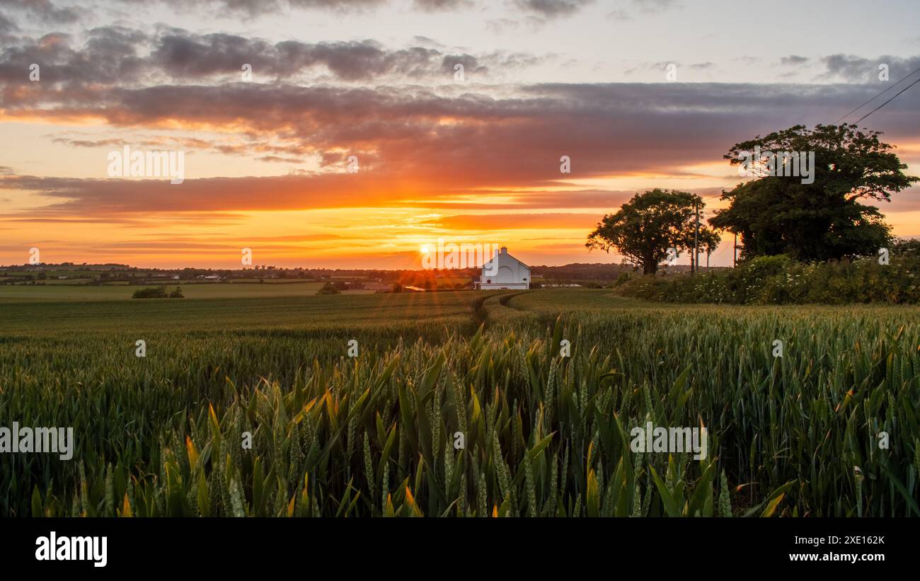 Tramonto a Baldongan tra Skerries e Loughshinny Foto Stock