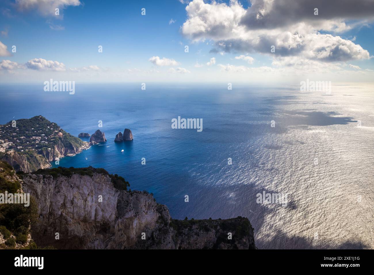 Geografia / viaggi, Italia, Campania, vista da Monte Solaro su Capri, DIRITTI AGGIUNTIVI-CLEARANCE-INFO-NON-DISPONIBILE Foto Stock