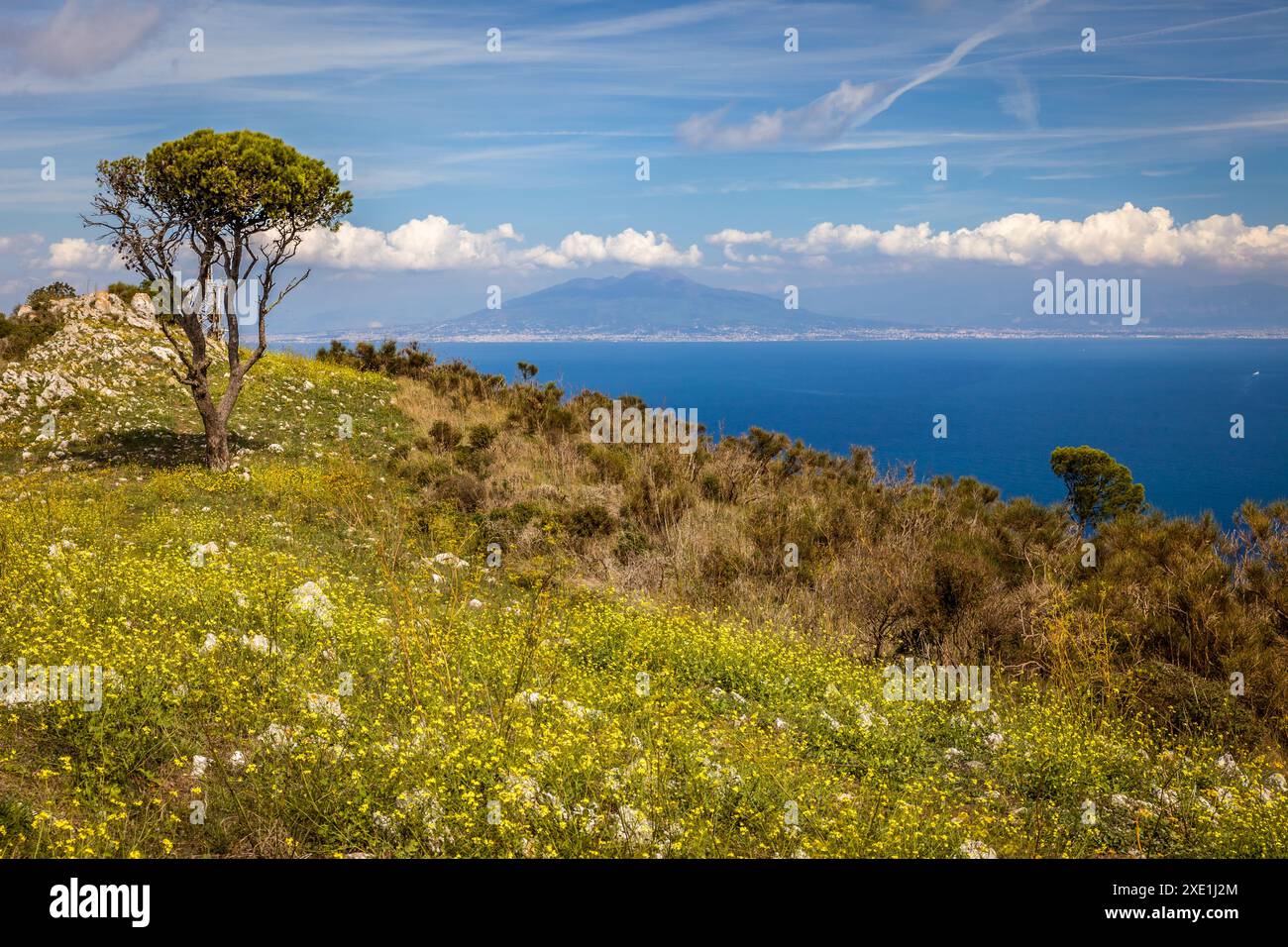 Geografia / viaggi, Italia, Campania, Vista da Monte Solaro verso Napoli, Capri, DIRITTI AGGIUNTIVI-CLEARANCE-INFO-NON-DISPONIBILE Foto Stock