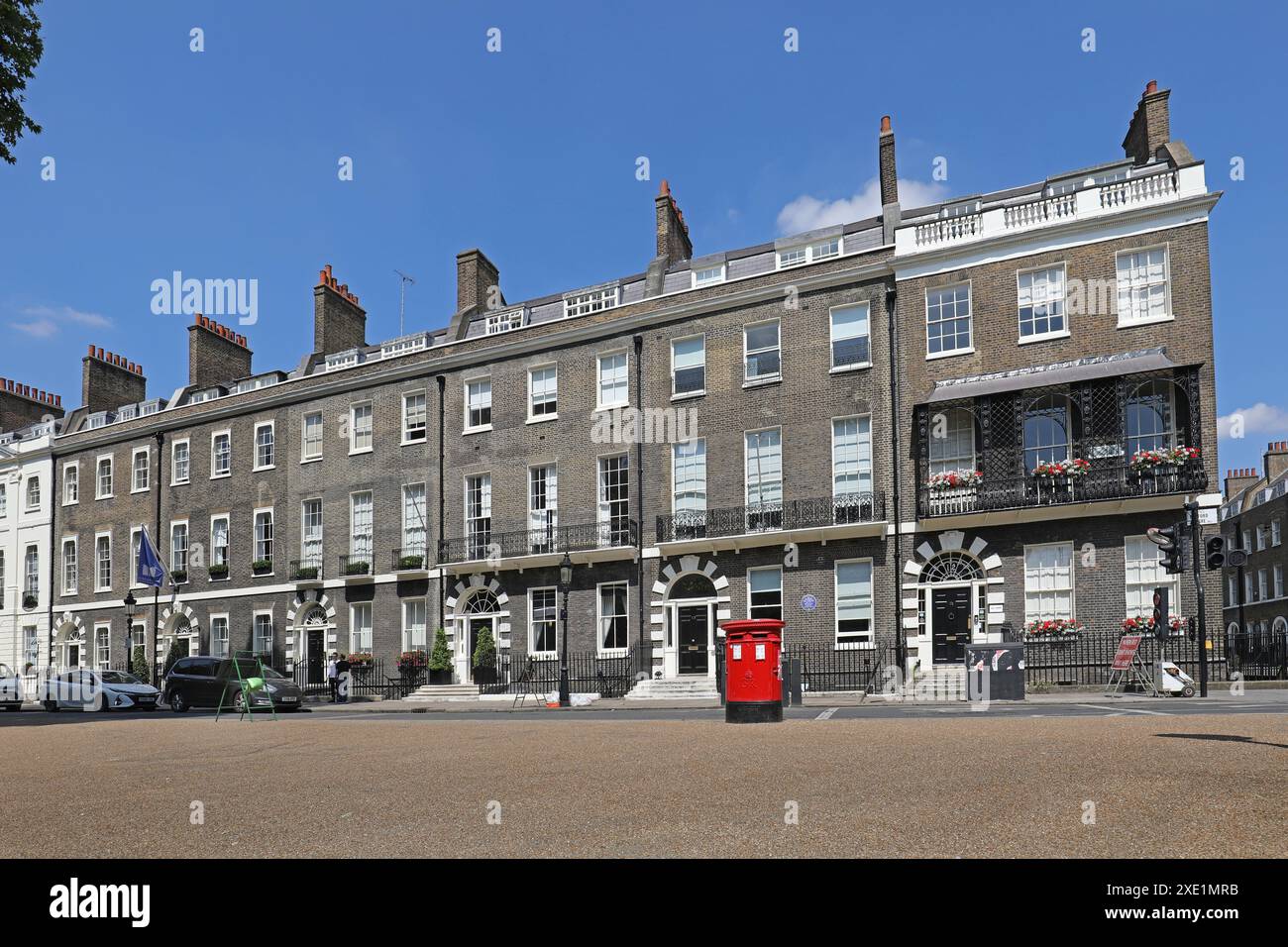 Residenze georgiane sul lato nord di Bedford Square, Bloomsbury, Londra, Regno Unito Foto Stock