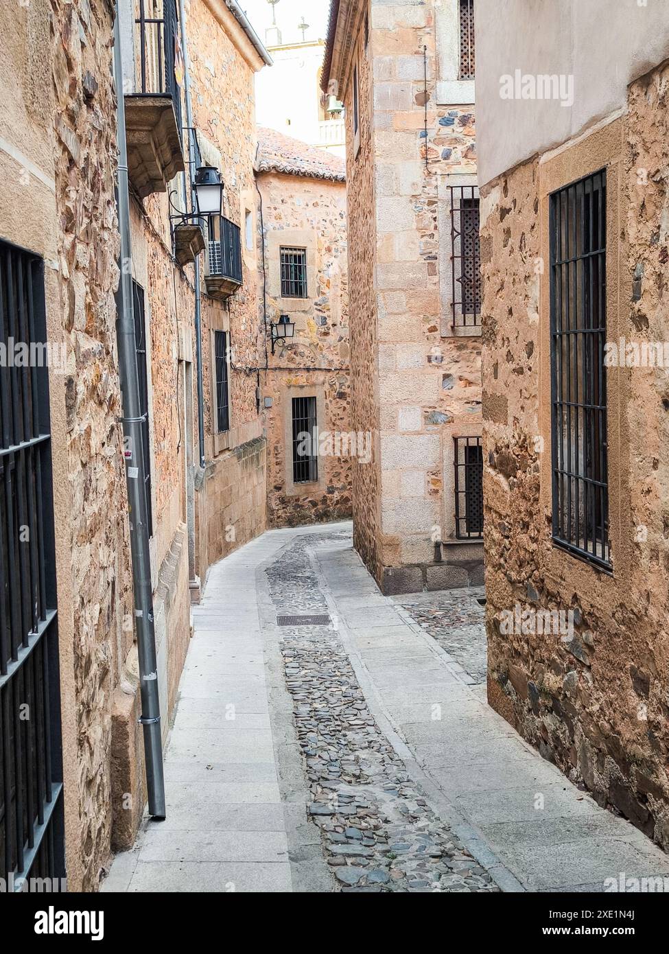 Strade della città medievale di Caceres, Estremadura, Spagna Foto Stock