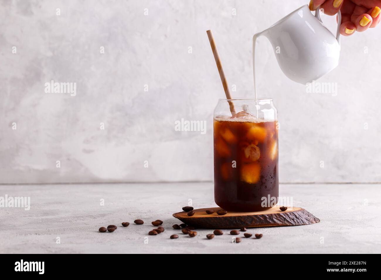 Bicchiere di caffè freddo Foto Stock