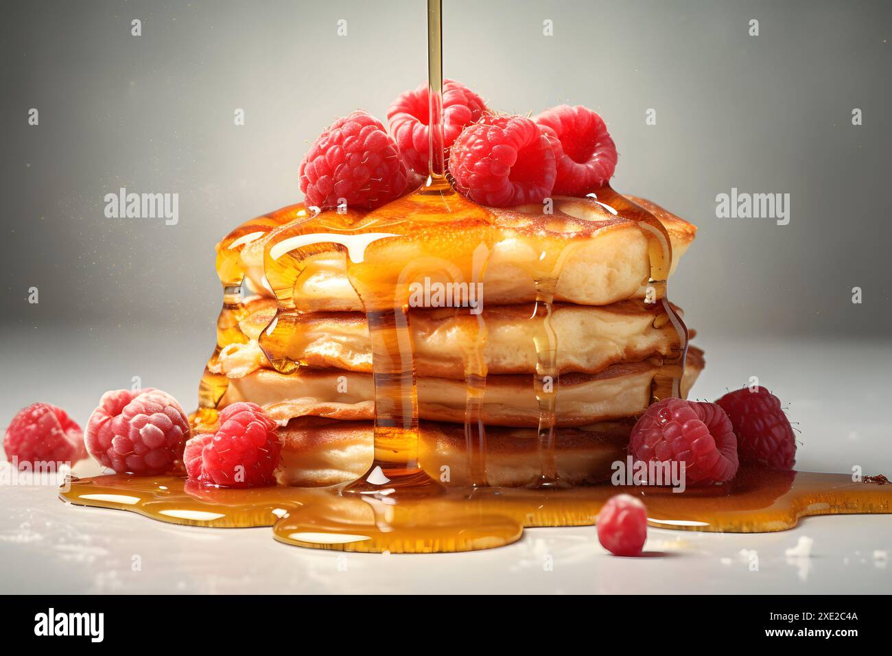 Deliziose frittelle con miele e lamponi sotto la luce del giorno in stile nordico, la rete neurale ha generato fotorealistici Foto Stock