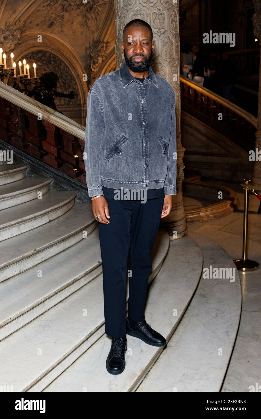 Parigi, Francia. . 25 giugno 2024. Abd al Malik partecipa a CHANEL Haute Couture Autunno/Inverno 2024-2025 Runway durante la Paris Haute Couture Fashion Week il 2024 giugno - Parigi, Francia 25/06/2024 credito: dpa/Alamy Live News Foto Stock