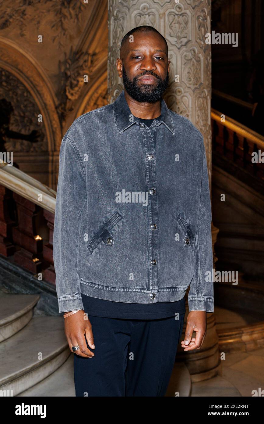 Parigi, Francia. . 25 giugno 2024. Abd al Malik partecipa a CHANEL Haute Couture Autunno/Inverno 2024-2025 Runway durante la Paris Haute Couture Fashion Week il 2024 giugno - Parigi, Francia 25/06/2024 credito: dpa/Alamy Live News Foto Stock