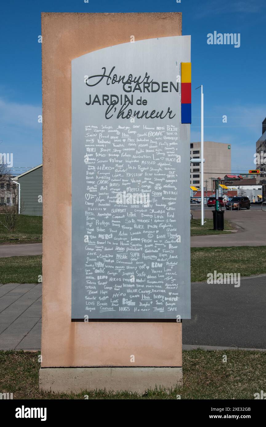 Cartello Honour Garden al Riverfront Park nel centro di Moncton, New Brunswick, Canada Foto Stock