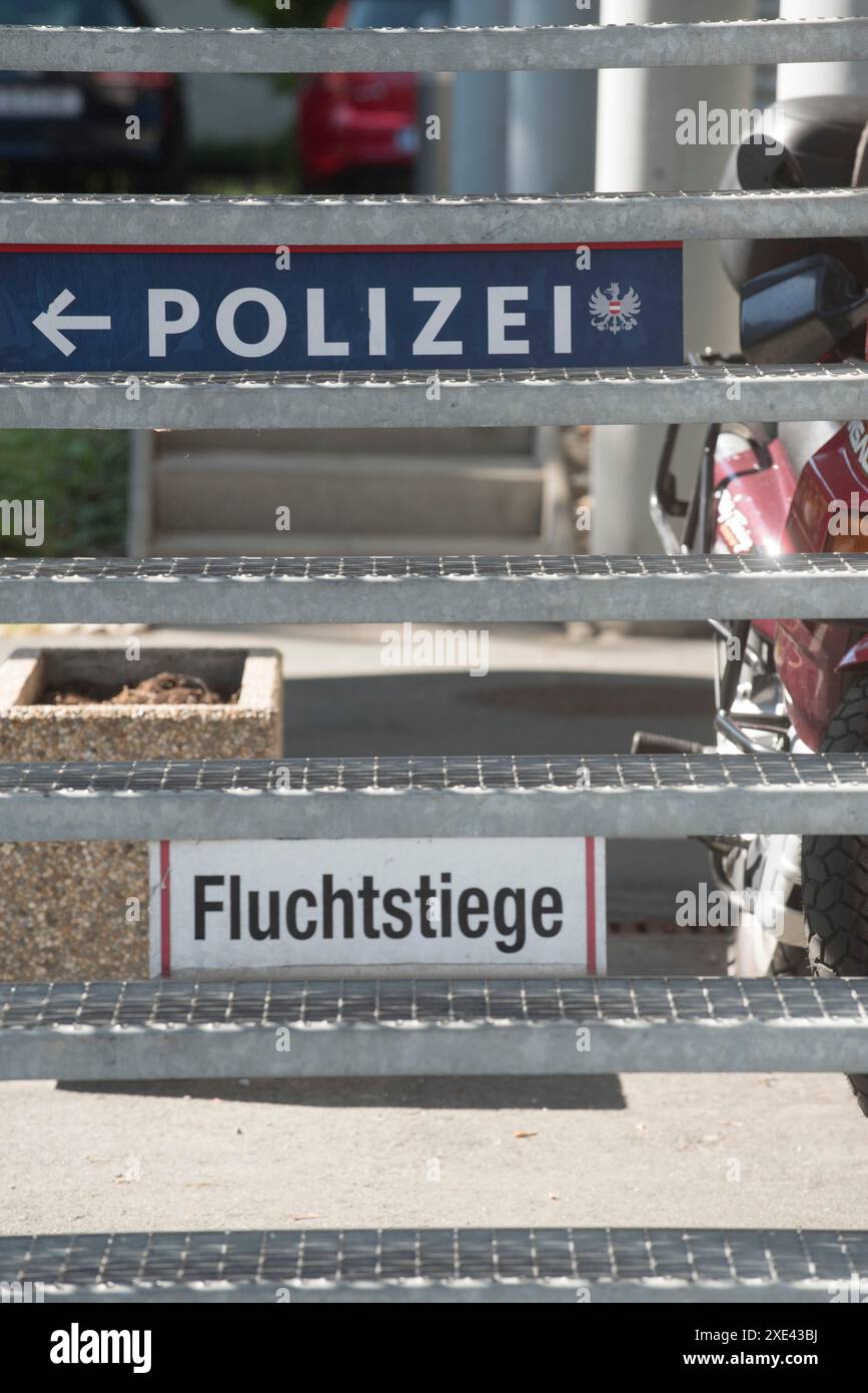 Simboli e segni delle forze di polizia austriache Foto Stock