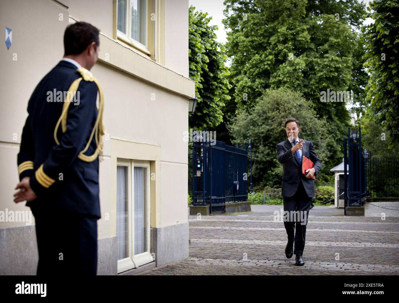 L'AIA - Re Willem-Alexander riceve Mark Rutte al Palazzo Noordeinde. PISCINA ANP KOEN VAN WEEL paesi bassi fuori - belgio fuori Foto Stock