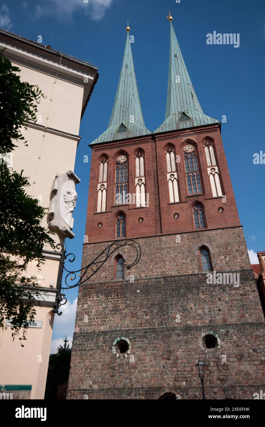 Germania, Berlino, distretto di Nikolaiviertel, Nikolaikirche, chiesa di San Nicola. Foto Stock