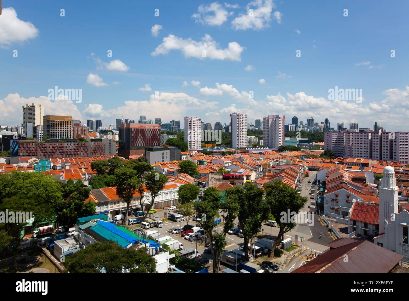 Giugno 2024. Vista aerea dello skyline della città del quartiere di Little India. Una destinazione popolare per turismo turistico. Singapore. Foto Stock