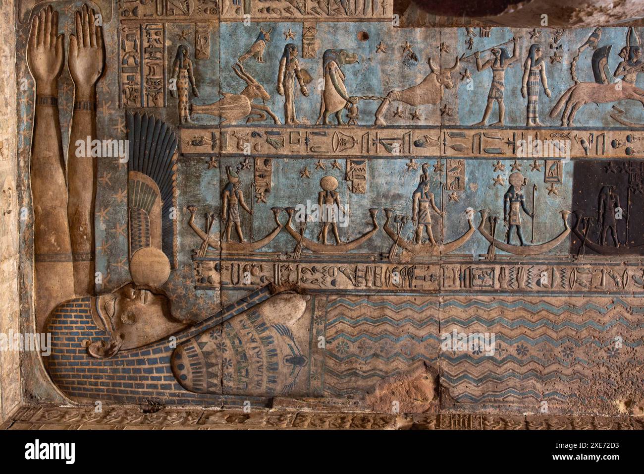 Rilievi a soffitto, Vestibule, Tempio di Hathor, Dendera, Qena, Egitto, Nord Africa, Africa Copyright: RichardxMaschmeyer 801-3921 Foto Stock