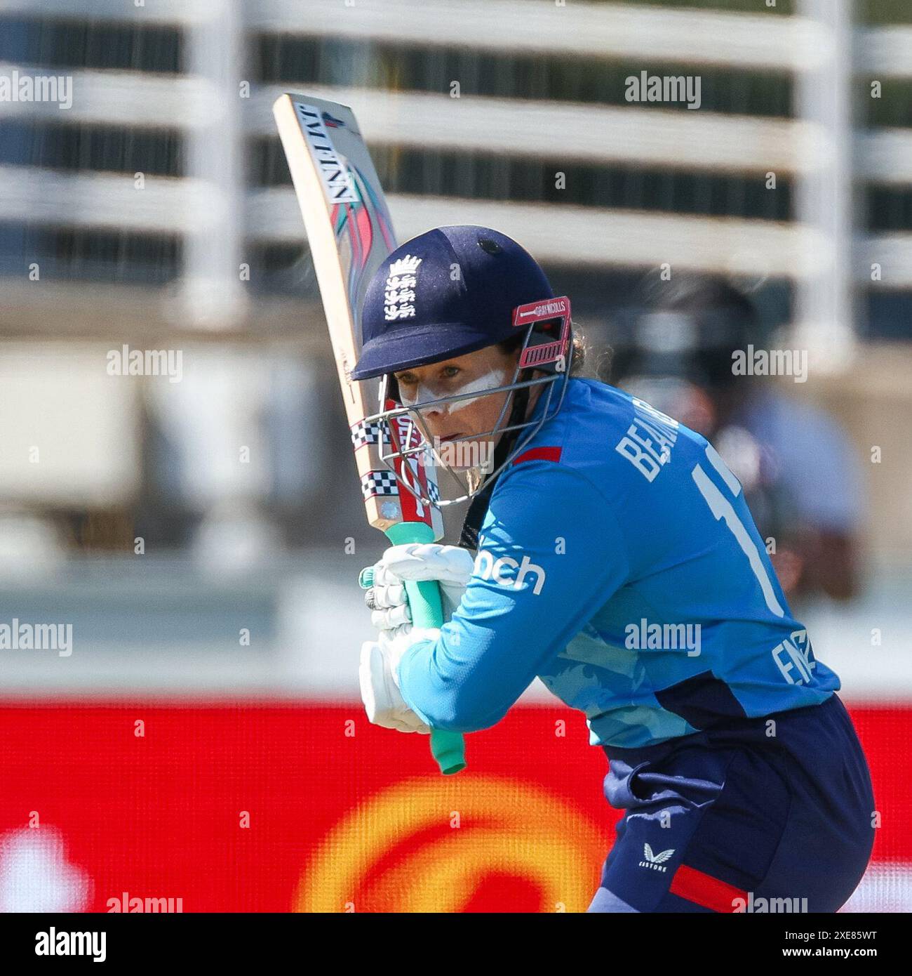 Chester le Street, Regno Unito. 26 giugno 2024. Tammy Beaumont dell'Inghilterra durante il Metro Bank Womens ODI match tra England Women e New Zealand Women at Seat Unique Riverside, Chester-le-Street, Regno Unito, il 26 giugno 2024. Foto di Stuart Leggett. Solo per uso editoriale, licenza richiesta per uso commerciale. Non utilizzare in scommesse, giochi o pubblicazioni di singoli club/campionato/giocatori. Crediti: UK Sports Pics Ltd/Alamy Live News Foto Stock