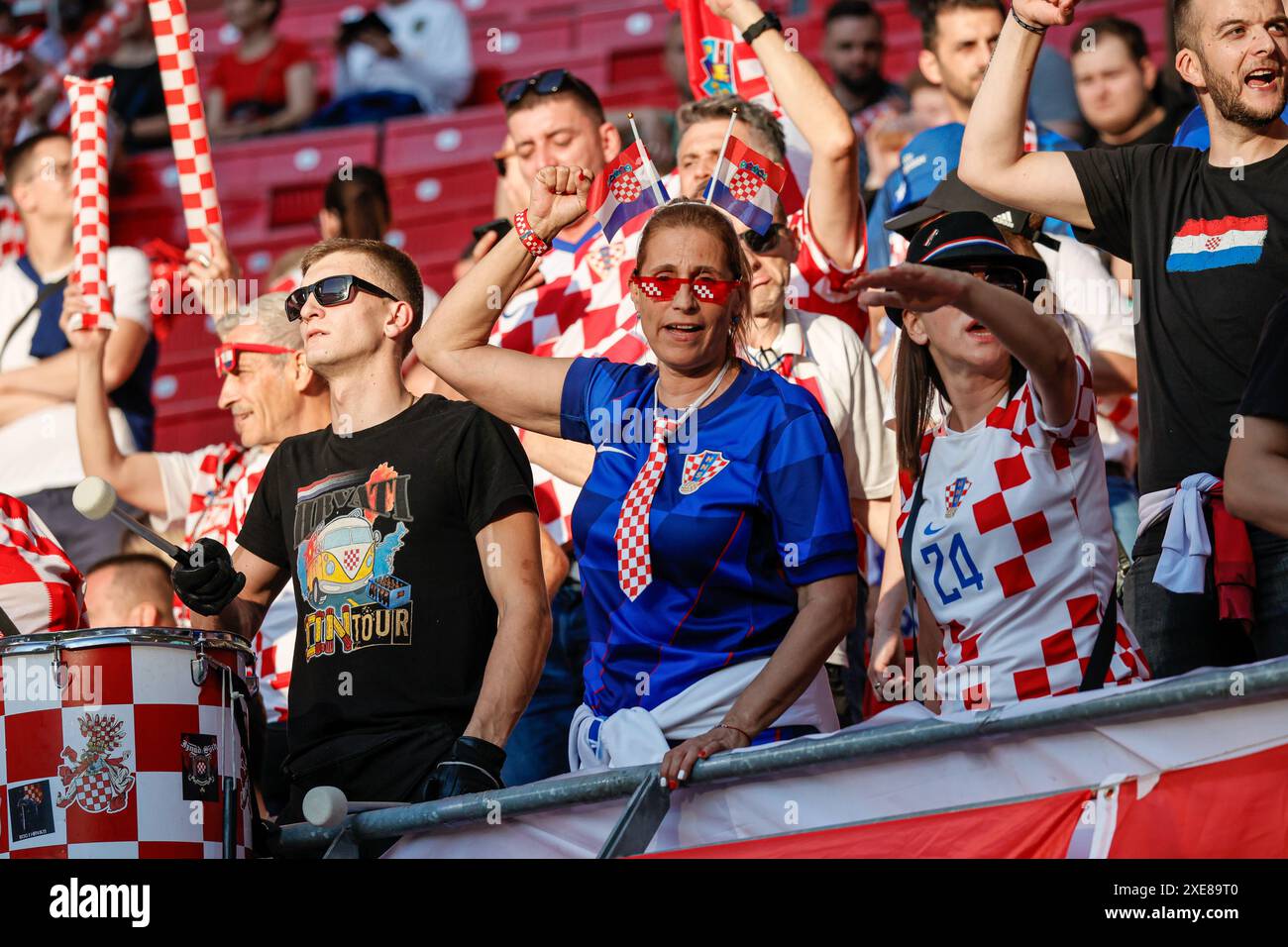 Stadio di Lipsia: Fan della Croazia. 24 giugno 2024. Durante la partita UEFA EURO 2024 Germania del gruppo B tra Crotia e Italia allo Stadio di Lipsia, in Germania. Francesco Farina/SPP (FRANCESCO FARINA/SPP) credito: SPP Sport Press Photo. /Alamy Live News Foto Stock