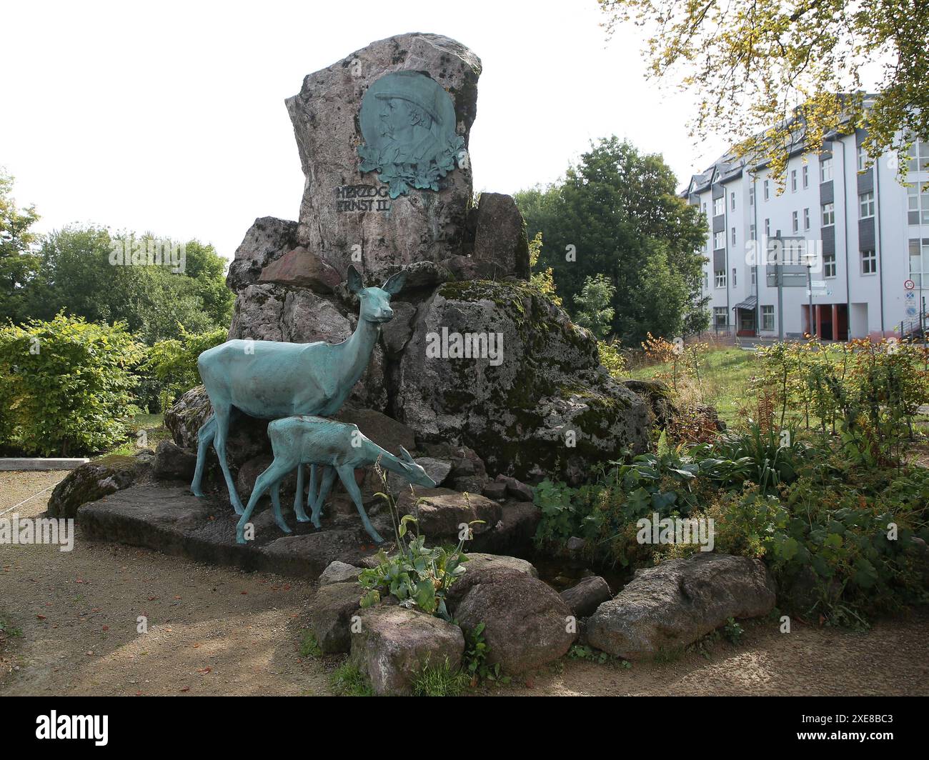 Monumento al duca Ernesto II di Sassonia-Coburgo e Gotha a Oberhof nell'estate del 2022 Foto Stock