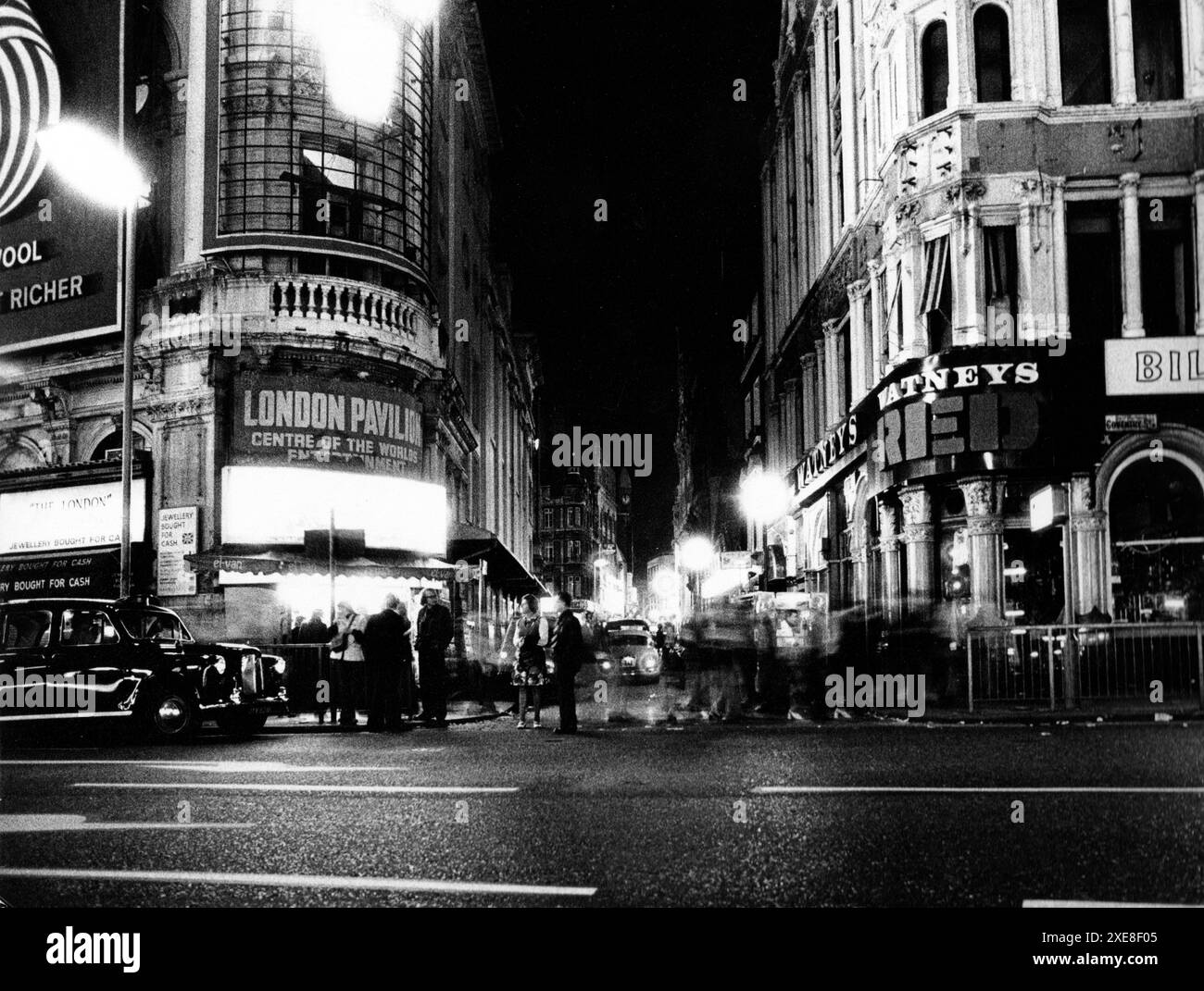 London Pavilion, Shaftesbury Avenue, 1966 Foto Stock