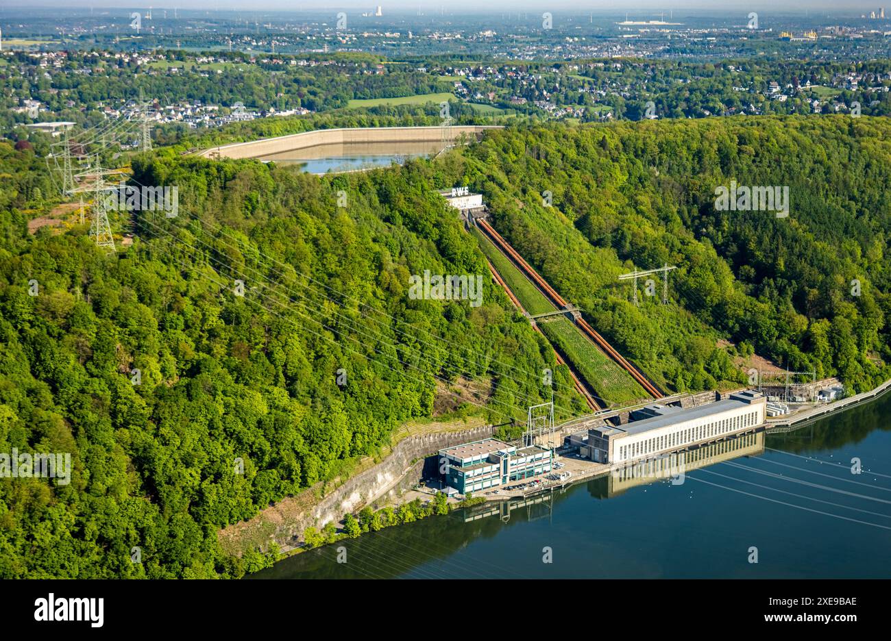 Vista aerea, centrale elettrica di stoccaggio pompata RWE Koepchenwerk a Hensteysee con bacino di stoccaggio, Herdecke, zona della Ruhr, Renania settentrionale-Vestfalia, Germania, Aeria Foto Stock