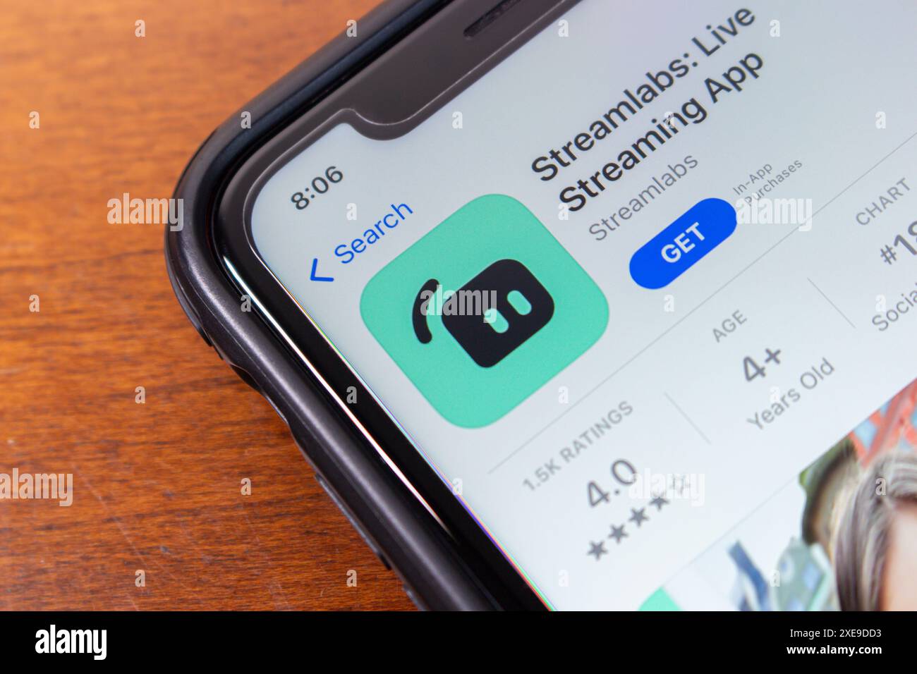 Applicazione Streamlabs visualizzata in un App Store. È un'app che supporta principalmente lo streaming live su piattaforme come Twitch, YouTube, Facebook, TikTok Foto Stock