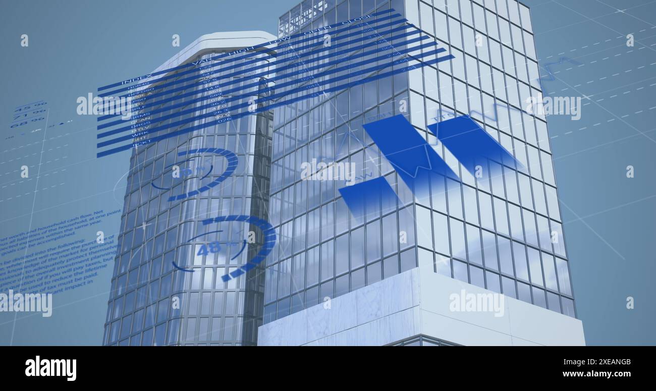 Immagine di un'interfaccia infografica di colore blu su edifici moderni contro il cielo Foto Stock