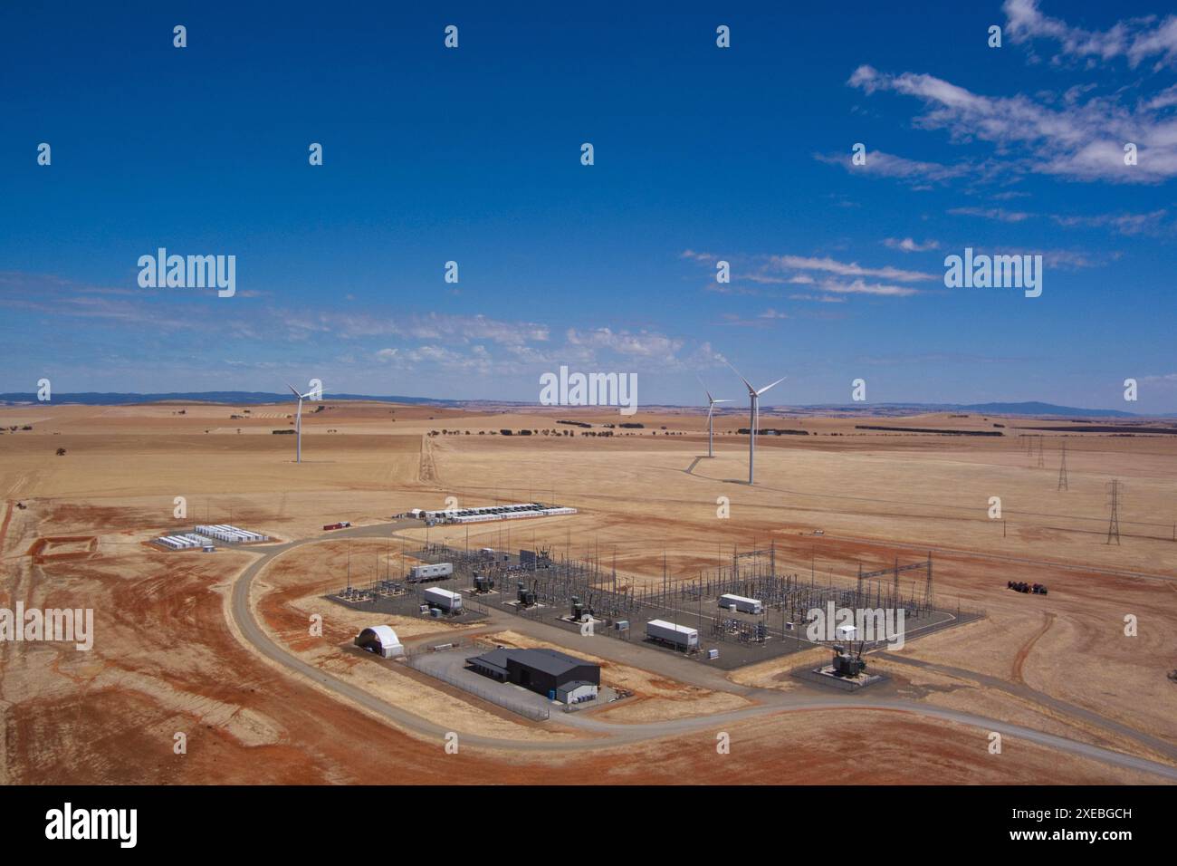 Antenna della sottostazione e della Big Battery presso la riserva di energia di Hornsdale vicino a Jamestown, Australia meridionale Foto Stock