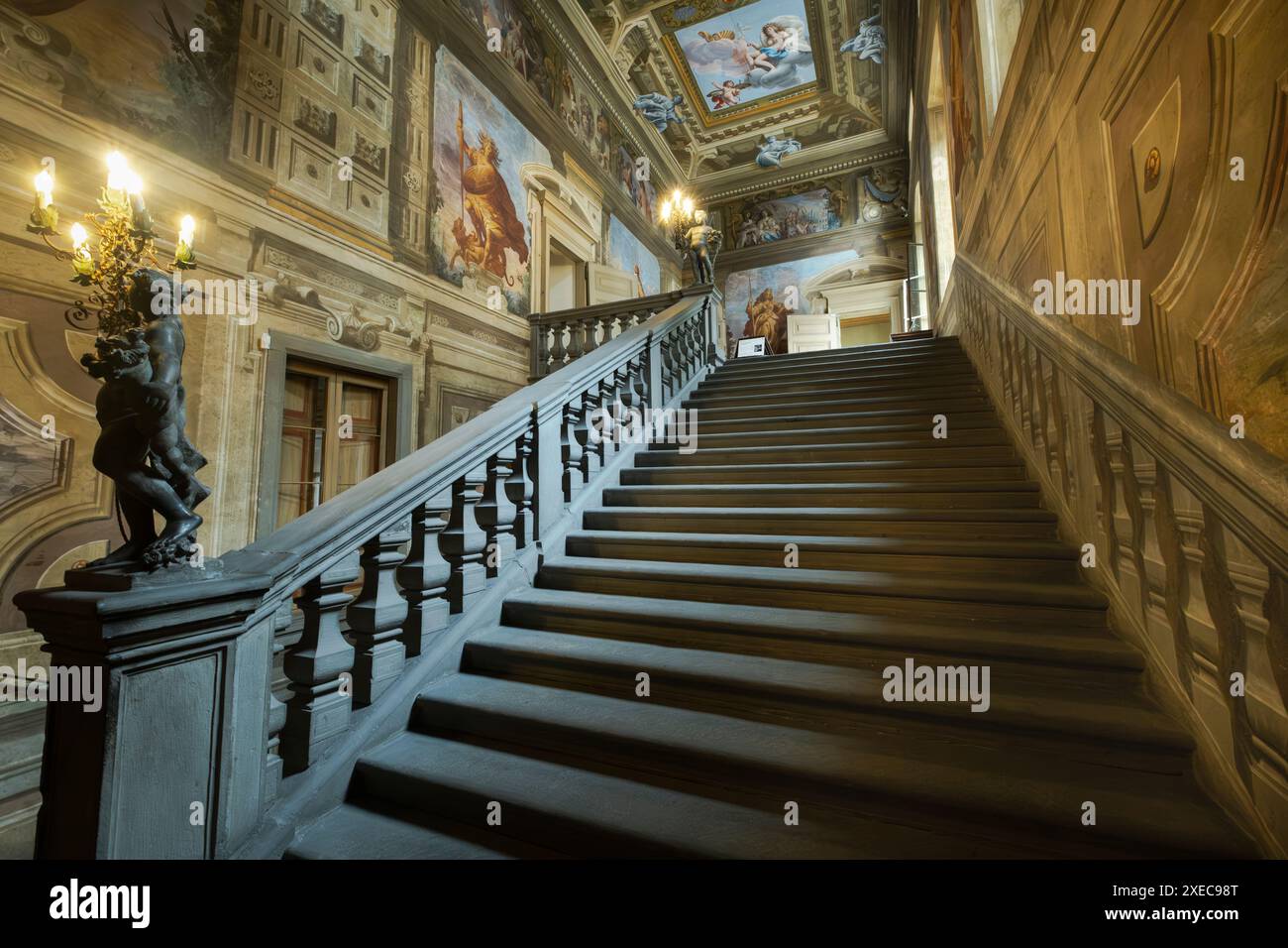 Palazzo Moroni. Un palazzo del XVII secolo che conserva interni decorati e arredati e una ricca collezione d'arte, Bergamo Italia Foto Stock