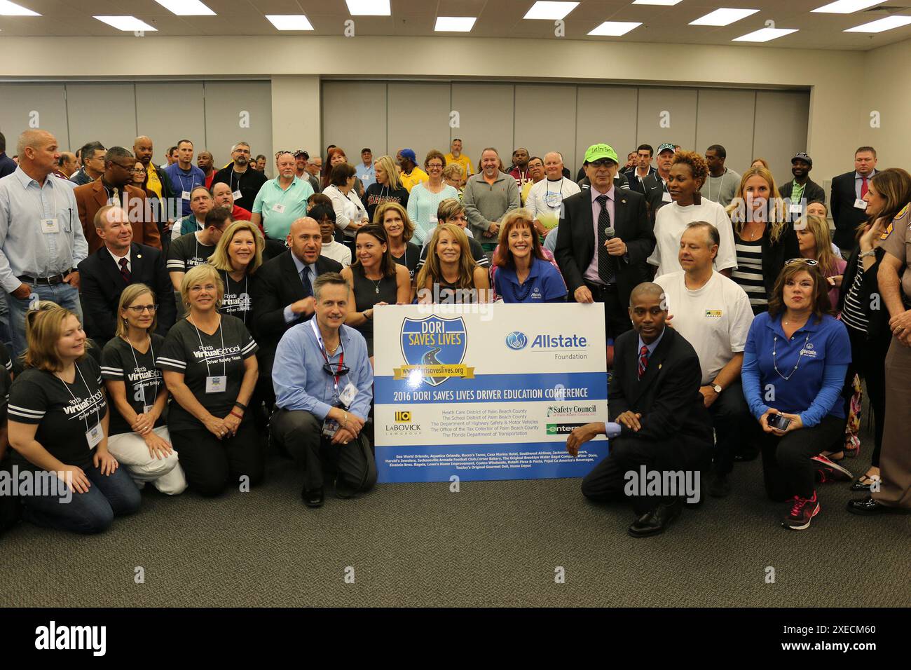 Nicholas Worrell, Chief, Office of Safety Advocacy e Nicholas Webster, Medical Officer address 2016 Dori Saves Lives driver Education Conference a Boca Raton, FL Photo of the Week Foto Stock