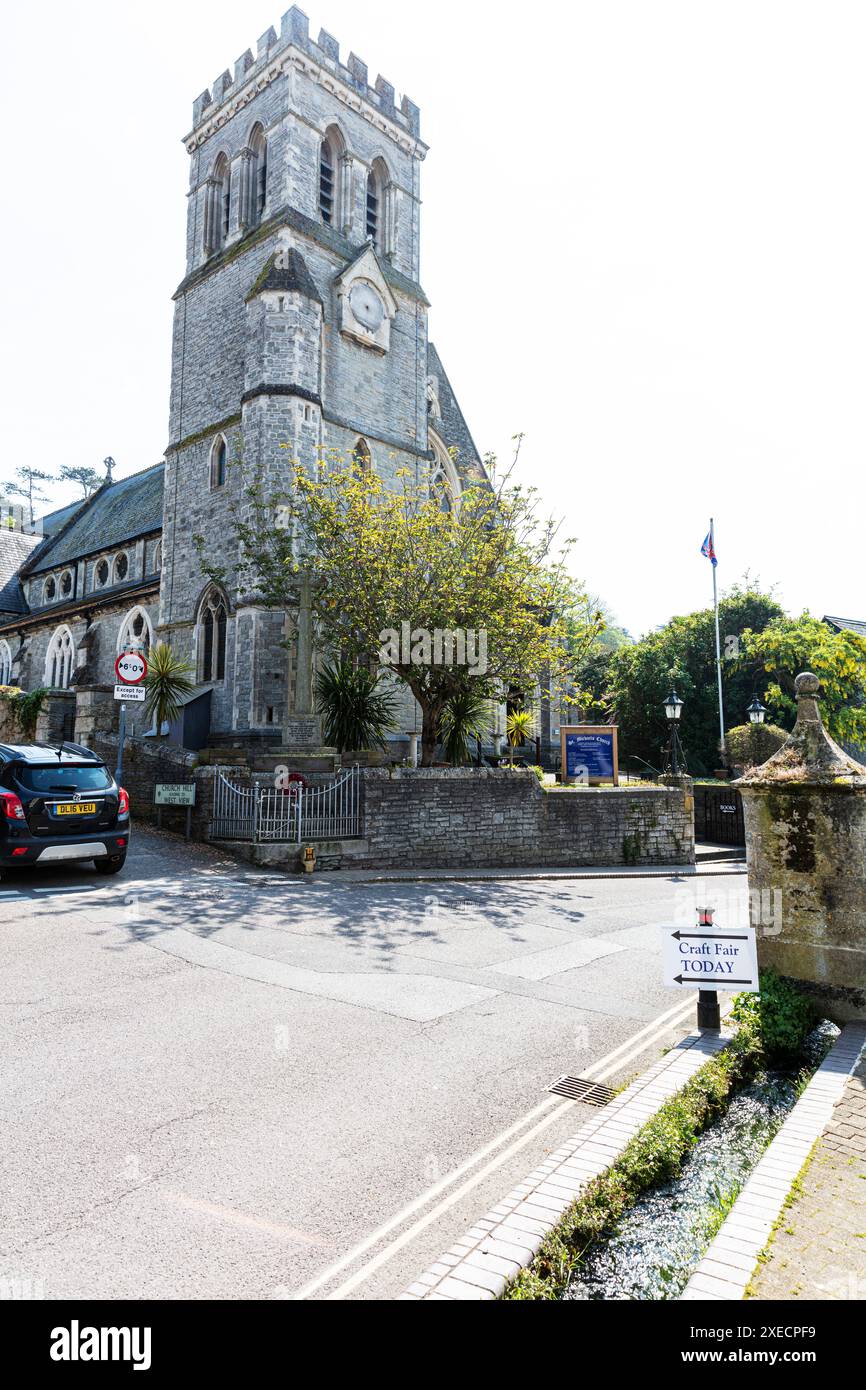 Beer Church, Devon, Regno Unito, Inghilterra, Beer Parish Church, St, chiesa di San Michele, chiesa di San Michele birra, chiese, chiesa, torre della chiesa, strada, esterno, Foto Stock