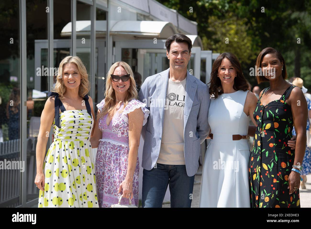 Stoke Poges, Regno Unito. 27 giugno 2024. Charlotte Hawkins, Rosie Nixon, Tony Sanguinetti, Andrea McLean e Dame Denise Lewis frequentano il Boodles Tennis allo Stoke Park di Stoke Poges, Buckinghamshire. Crediti: Maureen McLean/Alamy Live News Foto Stock