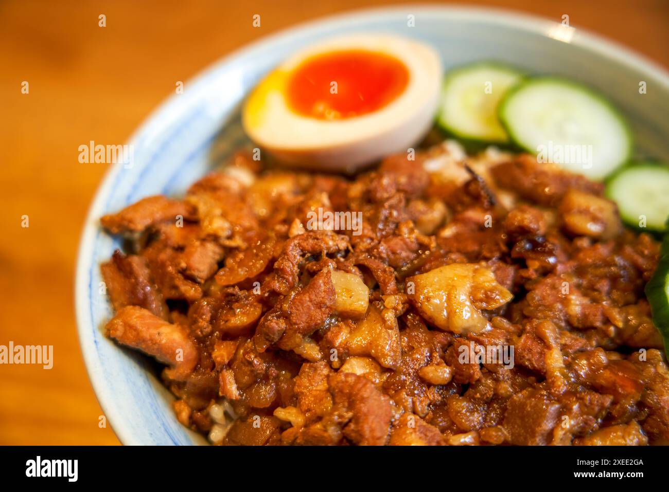 Una ciotola di autentico e delizioso riso di maiale brasato taiwanese Foto Stock