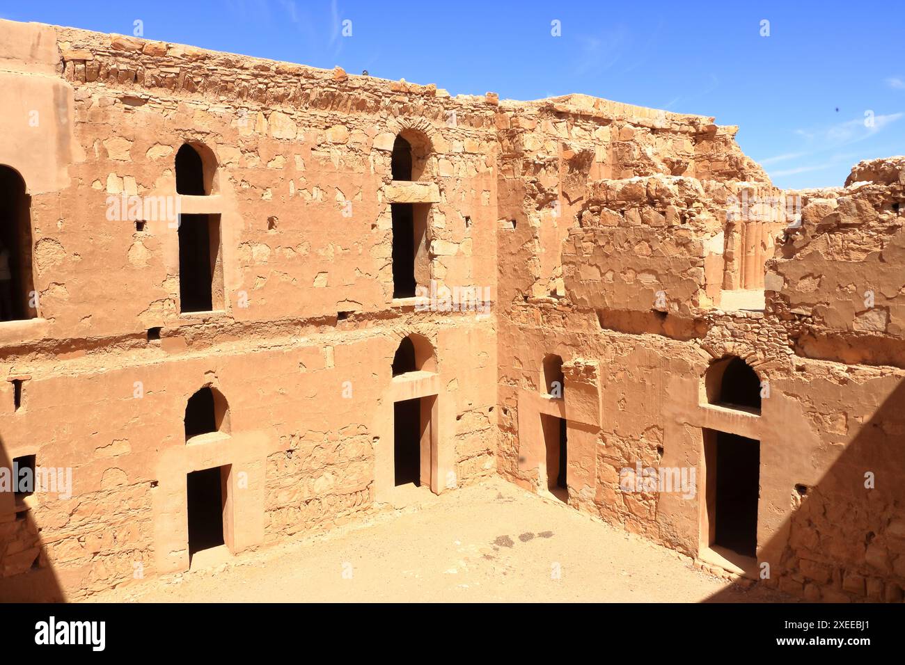 Qasr Kharana (a volte Harrana, al-Kharanah, Kharaneh, Kharana o Hraneh), un castello nel deserto nella Giordania orientale Foto Stock