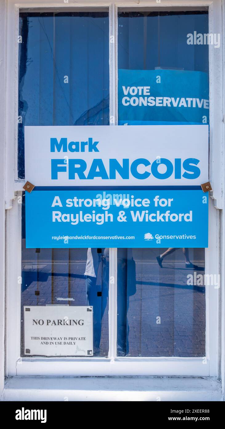 I conservatori manifestano le elezioni generali del 2024 per Mark Francois deputato per Rayleigh e Wickford con una larga maggioranza Foto Stock