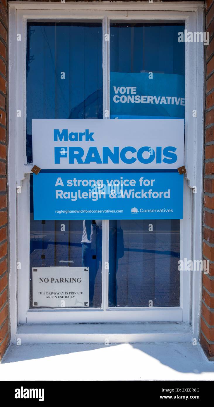 I conservatori manifestano le elezioni generali del 2024 per Mark Francois deputato per Rayleigh e Wickford con una larga maggioranza Foto Stock