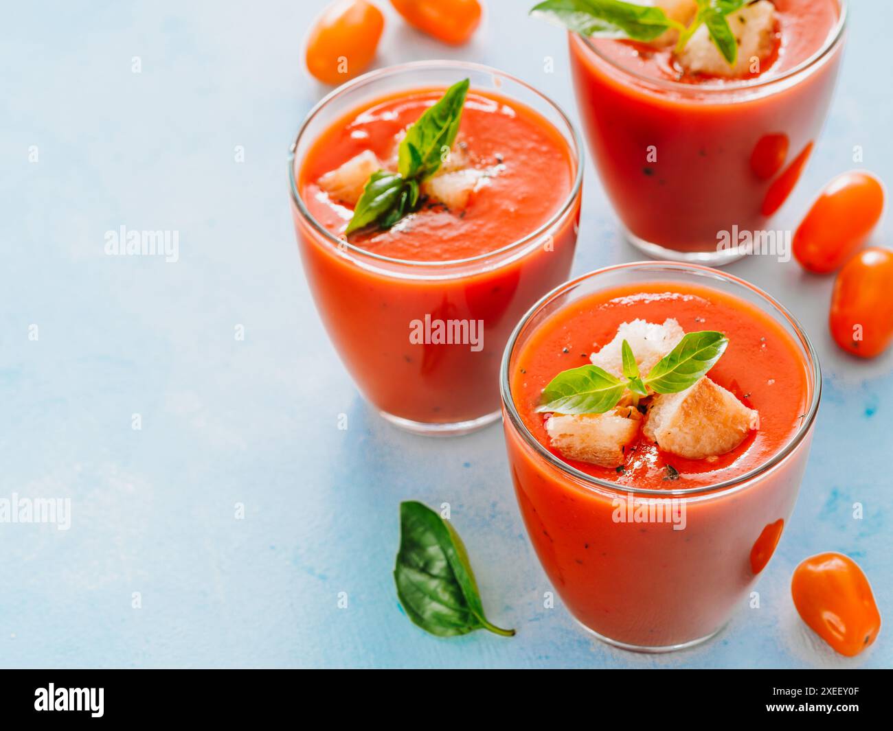 Zuppa di Gaspacho in vetro, spazio per fotocopie Foto Stock